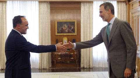 Esparza cerr� el turno de consultas matinal y abri� la puerta a un posible pacto con el PSOE en la investidura de S�nchez