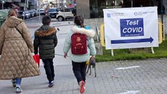 En el Hospital Provincial de Pontevedra est� uno de los puntos covid auto de realizaci�n de pruebas PCR