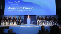 Alejandro Blanco presentando un acto donde estuvo deportistas ol�mpicos y paral�mpicos