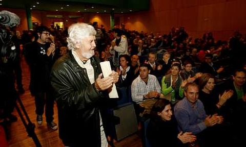 Beiras consigui� arrastrar al Principal a un nutrido auditorio ante el que exalt� el nacionalismo.