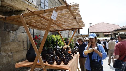 Os artesns traballaron en vivo e explicaron os segredos dos seus oficios