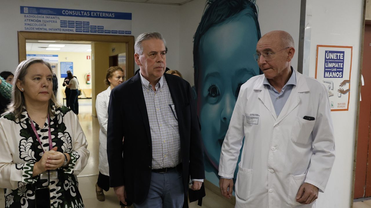 Sanidade destaca los cortos tiempos de espera para operarse en hospitales comarcales gallegos
