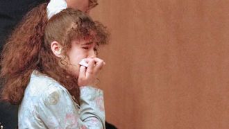 Christa Pike, en 1996, llorando en el juicio donde la condenaron por un crimen sat�nico