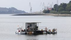Batea de control instalada en la r�a ferrolana