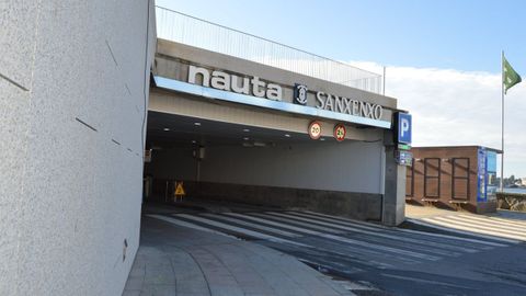 Entrada del prking en Sanxenxo