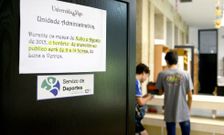 La matr�cula v�a internet mantuvo ayer despejadas las oficinas administrativas del campus. 