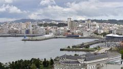 Vista de parte de los muelles interiores de A Corua