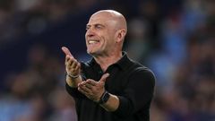 El entrenador del Levante, Julin Calero, en un partido de la presente temporada.