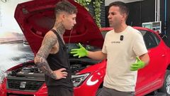 Nano junto al mec�nico y �tiktoker� �ngel Gait�n