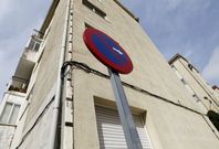Algunos edificios del barrio de Pontepedri�a presentan deterioros graves en sus fachadas. 