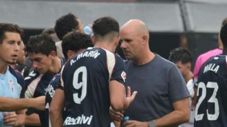 El entrenador del Celta Fortuna, Fredi �lvarez, durante el partido ante el Ceuta.