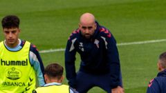 El entrenador del Celta, Claudio Gir�ldez, en un entrenamiento.