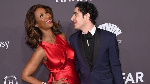 La modelo Iman y el diseador Zac Posen.