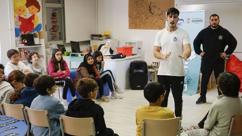 El taller de freestyle del Concello de Ourense comenz en el CEIP Irmns Villar.