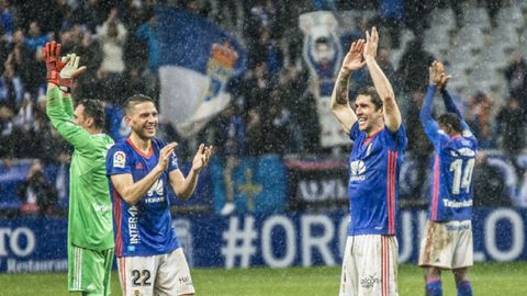 Real Oviedo Sporting derbi Carlos Tartiere Rocha Forlin Alfonso Herrero.Los futbolistas del Real Oviedo celebran el triunfo frente al Sporting