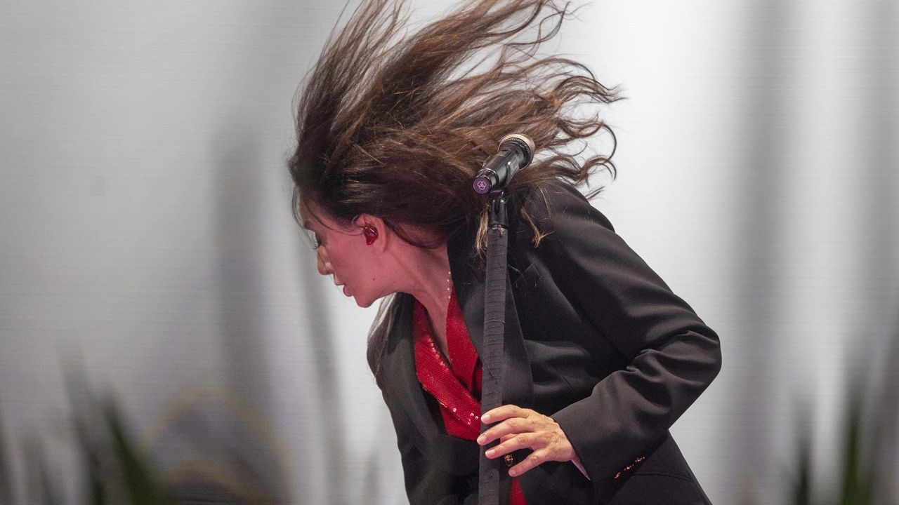 Luz Casal, Tanxugueiras y Baiuca traen para Galicia cuatro premios de la Academia de la Música