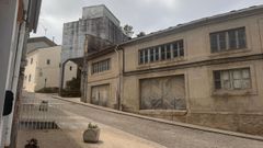 El inmueble est� situado en la calle Antonio Otero, junto al muelle de Porcill�n