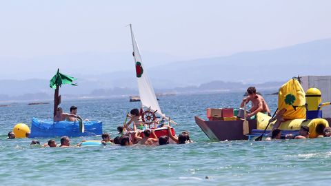 FESTA DA DORNA, REJATA DE EMBARCACIONS FEITAS A MACHADA E PAN DE MILLO EN COROSO