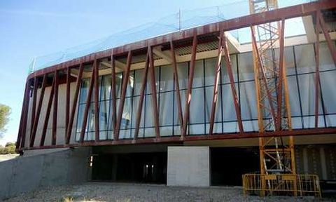 La sede de la universidad est� en la calle Monte Pilar de Majadahonda, junto a la estaci�n de ferrocarril.