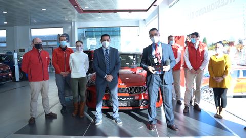 Asturconsa concesionario oficial Kia en Asturias acaba de recibir el premio Europeo Platinum Prestige Dealer Award