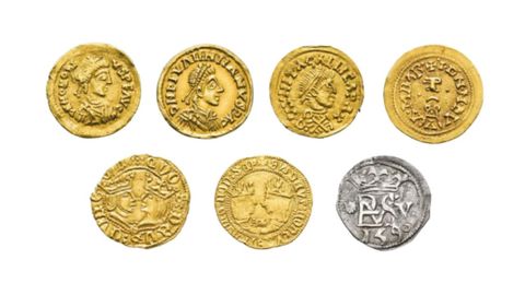 Las siete monedas vendidas en la subasta y que la Xunta incluyó en el procedimiento para declararlas bien de interés cultural (BIC)