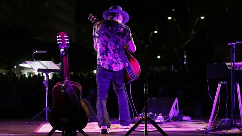 Concierto de  Mikel Erentxun en Ribeira