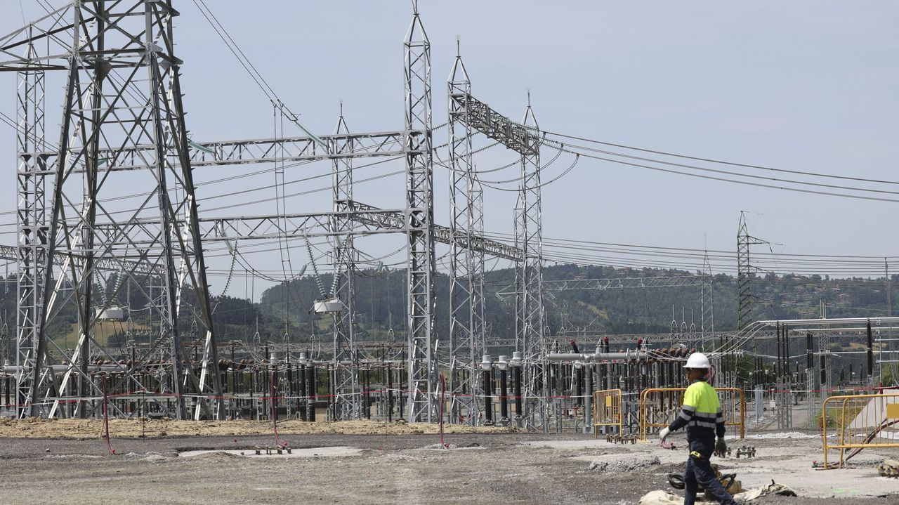 Las eléctricas miran a Italia para acometer una reforma estructural del ...