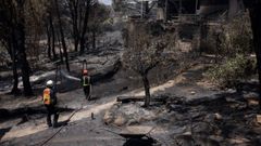 Imagen del incendio de Almorox (Toledo), que ha calcinado al menos 26 viviendas, algunas pertenecientes a la Comunidad de Madrid.