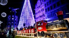 Las luces de Navidad llenan Vigo