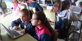 El programa busca fomentar el trabajo cooperativo de los escolares.