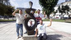 Parte de la comisin de fiestas de A Gndara, en Narn