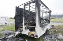 As� qued� la caravana hamburgueser�a que se incendi� ayer en Nois.