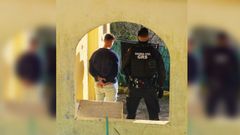 La banda de un portugus con un filipino y un marroqu. El lder de la trama, luso, detenido en una vivienda en Cangas que usaba de segunda residencia. La us para retener a los secuestrados en el garaje junto a sus colaboradores, un filipino y un marroqu. 