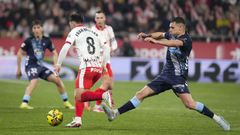 Fran Beltr�n, ahora jugador del Girona, en la primera ocasi�n en que se med�a al Celta en su carrera.