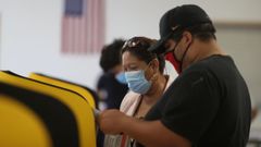 En California los ciudadanos tambi�n votaron sobre cuestiones como la legalizaci�n de drogas
