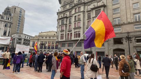 Manifestaci�n de antimon�rquicos en la plaza de La Escandalera