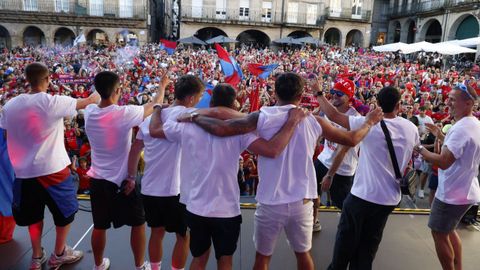Celebraci�n del ascenso de la UD Ourense a Primera Federaci�n en la plaza Mayor de la ciudad.
