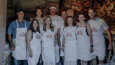 Jornadas de los Hornos Tradicionales de la parroquia de Corvill�n, en A Merca