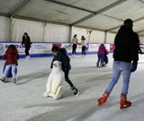 En As Pontes se puede patinar hasta la noche. 