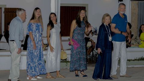 Cena de los reyes y sus hijas tras los premios del Copa del Rey de Vela