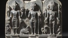 Los tres grandes dioses del pante�n hind�, Visnu, Siva y Brahma, en una escultura del siglo X conservada en el Los Angeles County Museum of Art