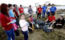 El Club A Limosa y Coge 3 hicieron otra recogida de residuos. 