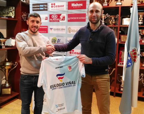 Jo�o Camacho -izquierda- y el director deportivo, Pedro Quinteiro. 