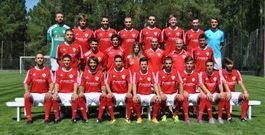 La plantilla de la Sociedad Deportiva Sof�n est� formada por 24 futbolistas, una de las m�s completas de la liga de la Primera Auton�mica.