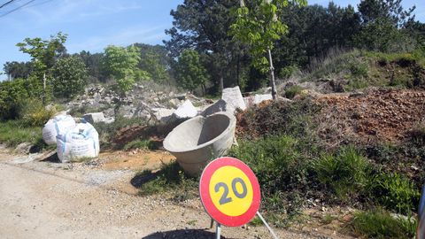 Las obras tienen como objeto mejorar la carretera que conecta Neixn con la AC-305