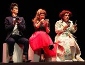 Tres payasas protagonizan el espect�culo de esta tarde