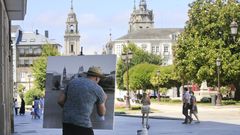 La plaza Maior se llen� de arte para acoger el XX Certame de Pintura R�pida Cidade de Lugo