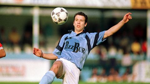 El recordado Antonio Tarr�o, vistiendo la camiseta del Viveiro en 1997.