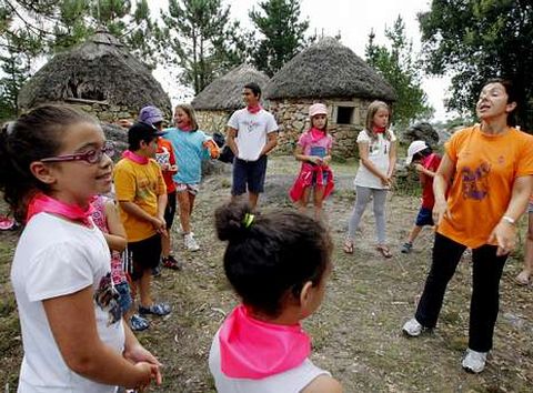 Ni�os y mayores disfrutan con frecuencia de jornadas de ocio en el parque.