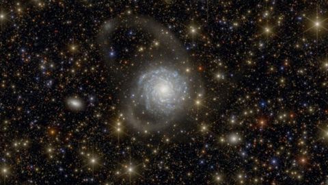 Imagen de archivo de una galaxia.